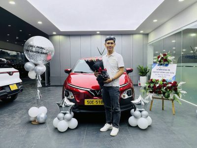 vinfast truong chinh giao xe (22)