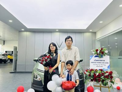 vinfast truong chinh giao xe (5)