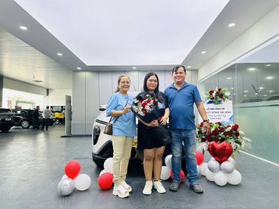 vinfast truong chinh giao xe (7)