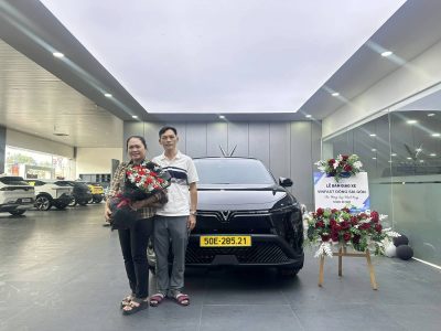 vinfast truong chinh giao xe (8)